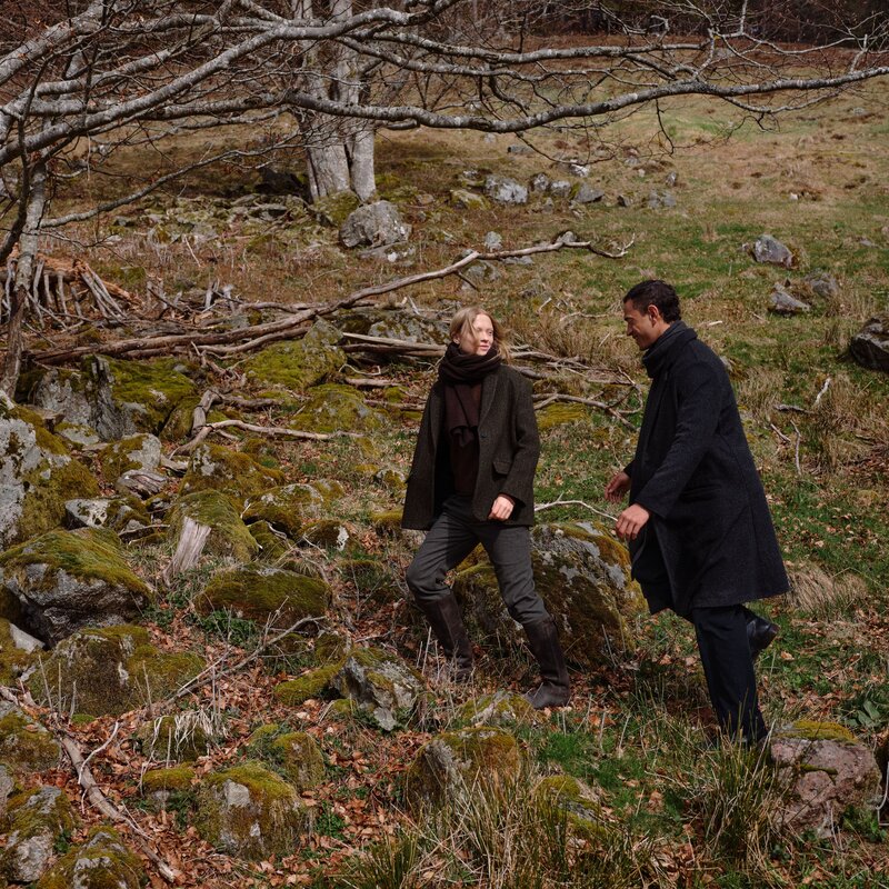 Menschen, die im Wald laufen | © Wala/Dr. Hauschka