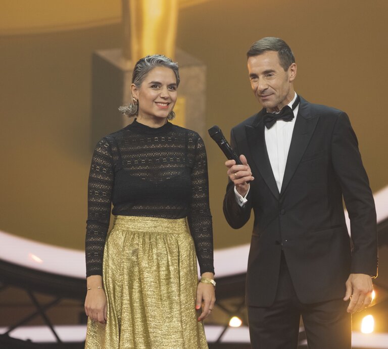 © Guido Ohlenbostel | Bild der Frau | Donya Golafshan, Gründerin der MUT Academy. 