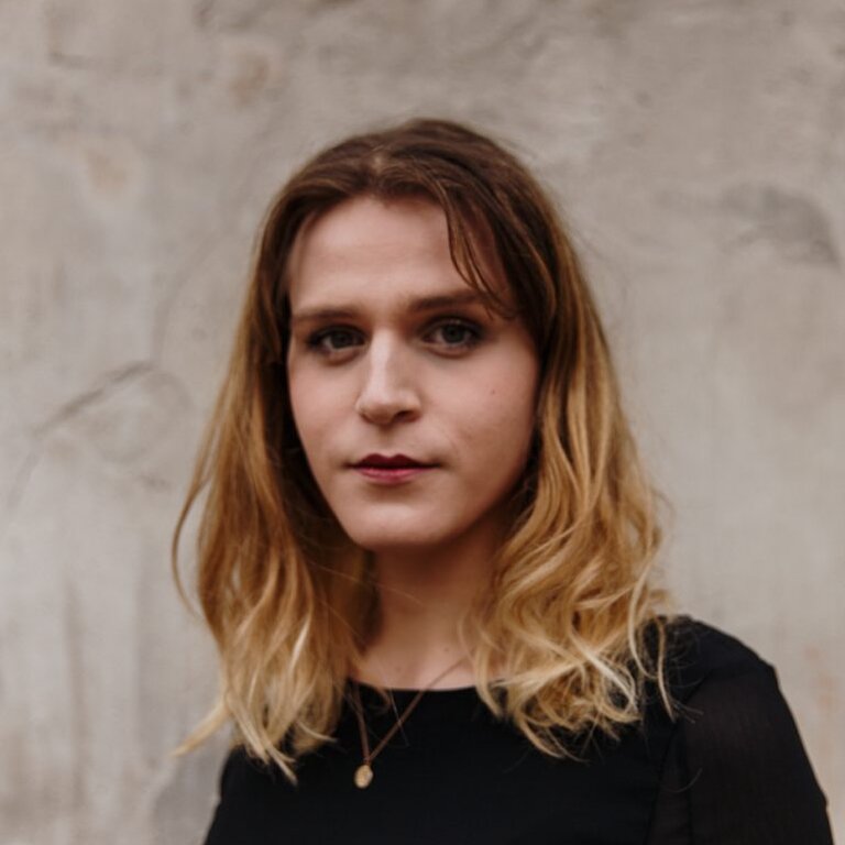 Autorin Mona Siegers | ©  Conrad Wegener | EDITION F