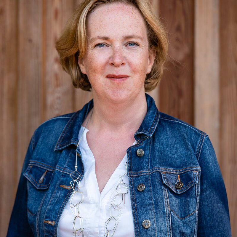 Karin Teichmnn im Porträt | © Andreas Schwarz