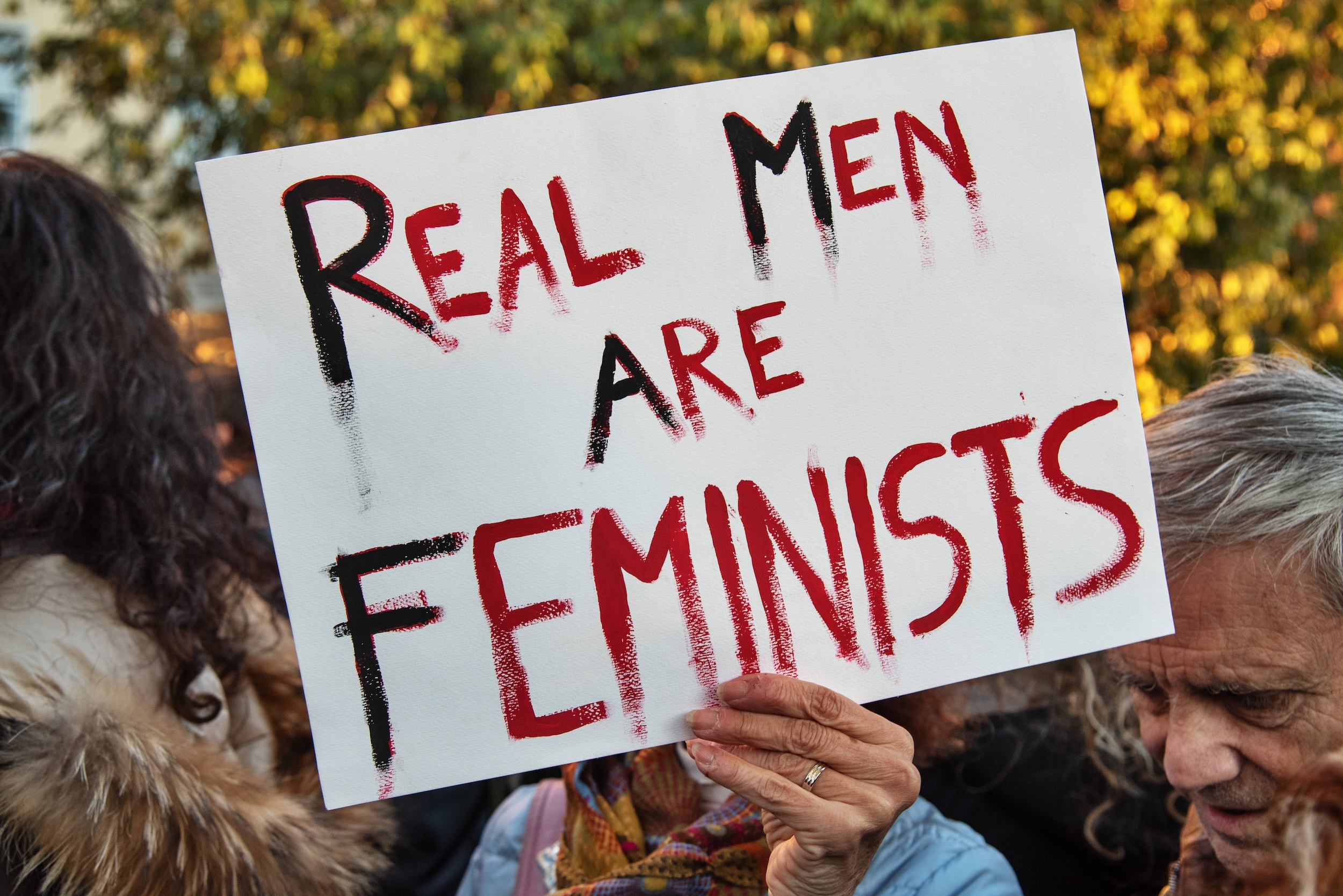 Demonstration in Italien zwei Tage vor dem Internationalen Tag zur Beseitigung der Gewalt gegen Frauen und Mädchen